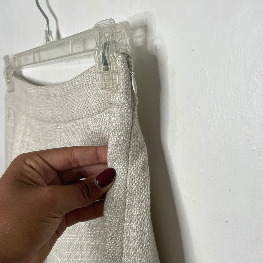 White House Black‎ Market Cream Metallic Textured A-Line Skirt Size 00 Ivory